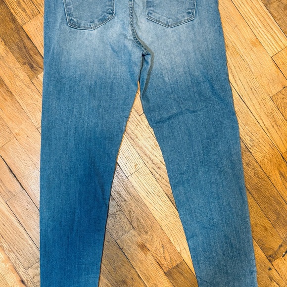 Altar'd State Light Blue Women's Skinny Jeans - Picture 2 of 8